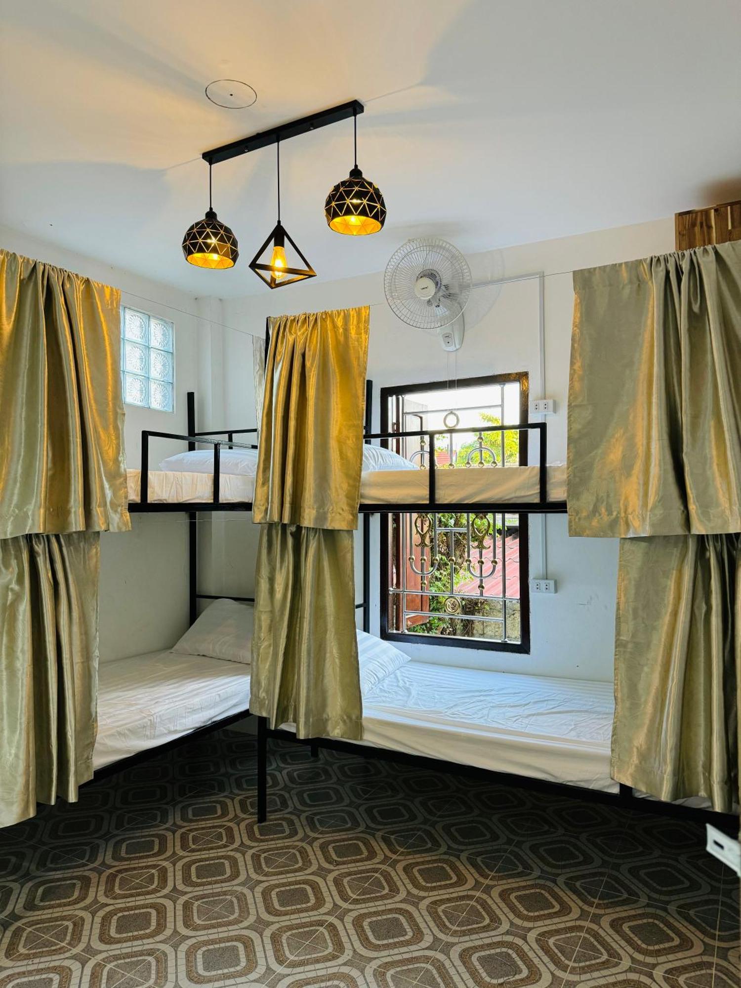 Sabai Sabai Backpackers Hostel Luang Prabang Exterior photo